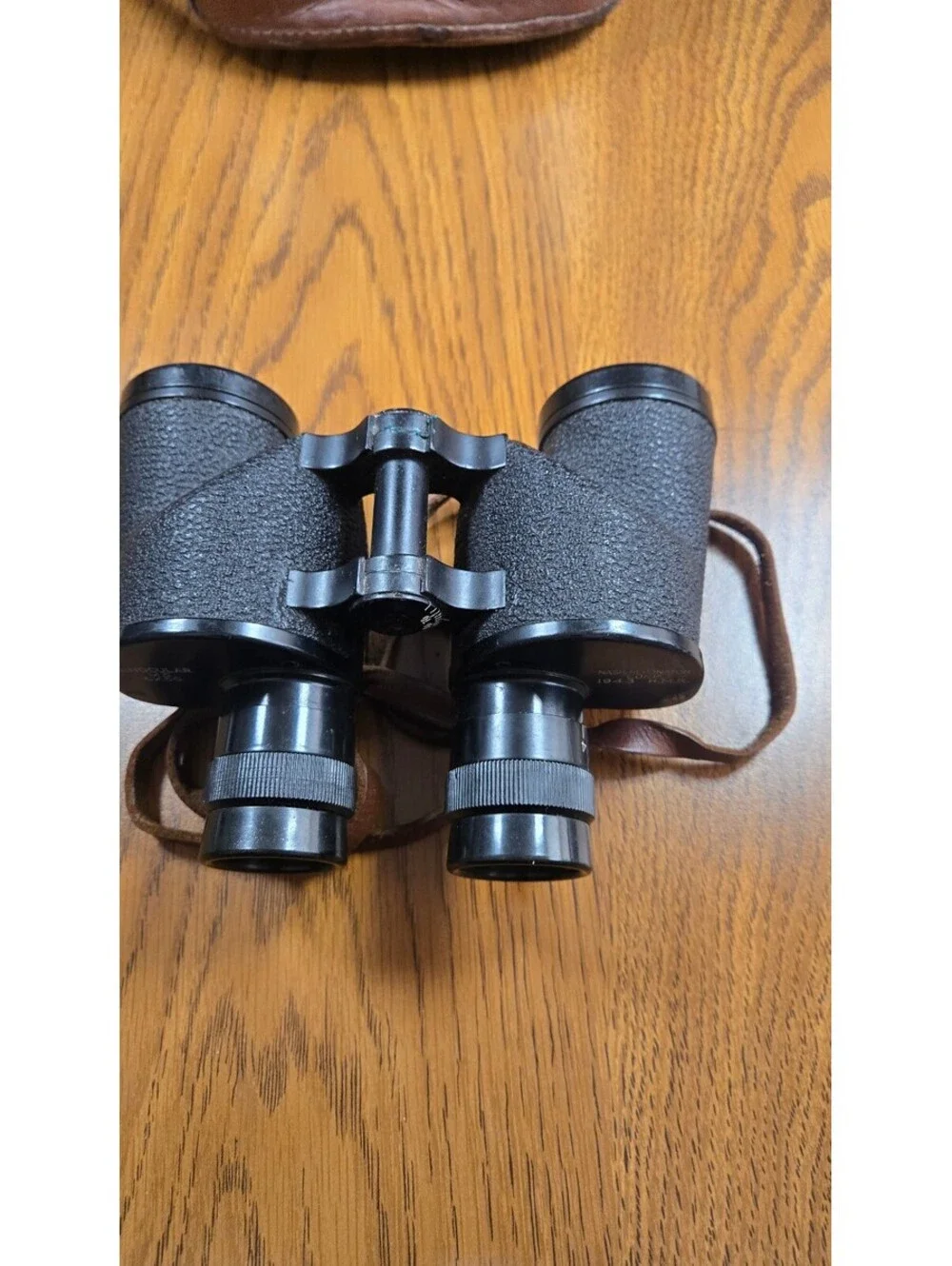 Vintage WW II Nash-Kelvinator 1943 H.M.R. 6x30 Binoculars with M17 Leather Case